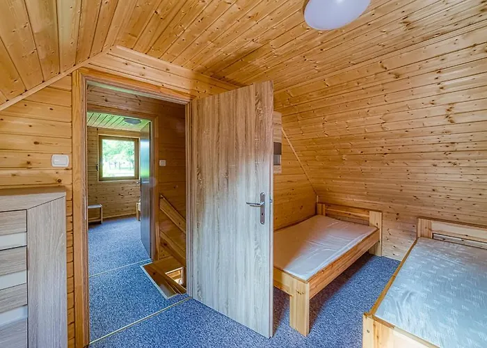 Деревянный коттедж Osrodek Wypoczynkowy Neptun *